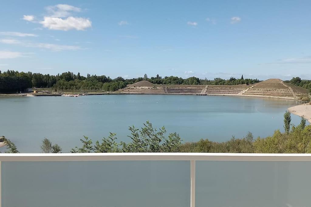 Appartement Climatise Au Coeur De La Provence Lac Et Parcs D'Attractions 10Mn Avignon Monteux Exterior photo
