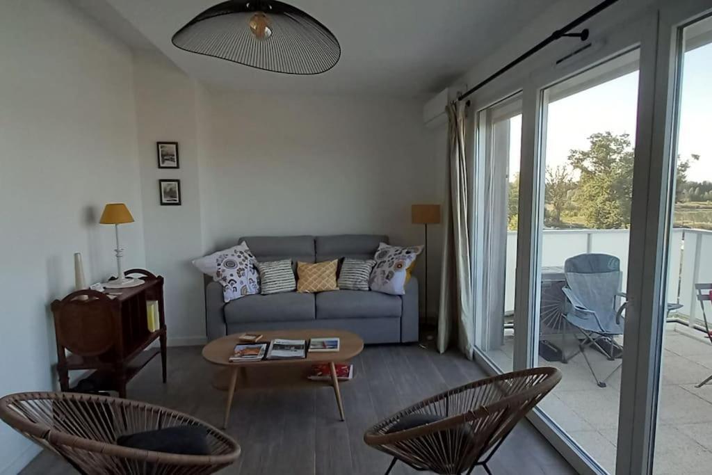Appartement Climatise Au Coeur De La Provence Lac Et Parcs D'Attractions 10Mn Avignon Monteux Exterior photo